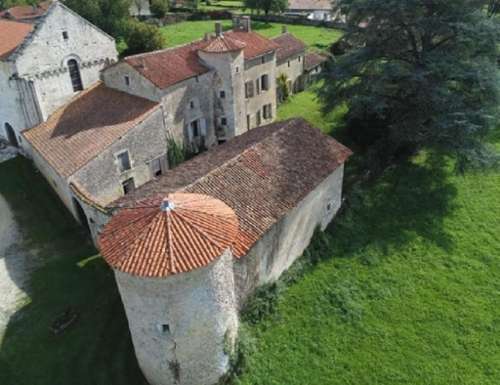 Champagne-Mouton Charente house foto 7168584