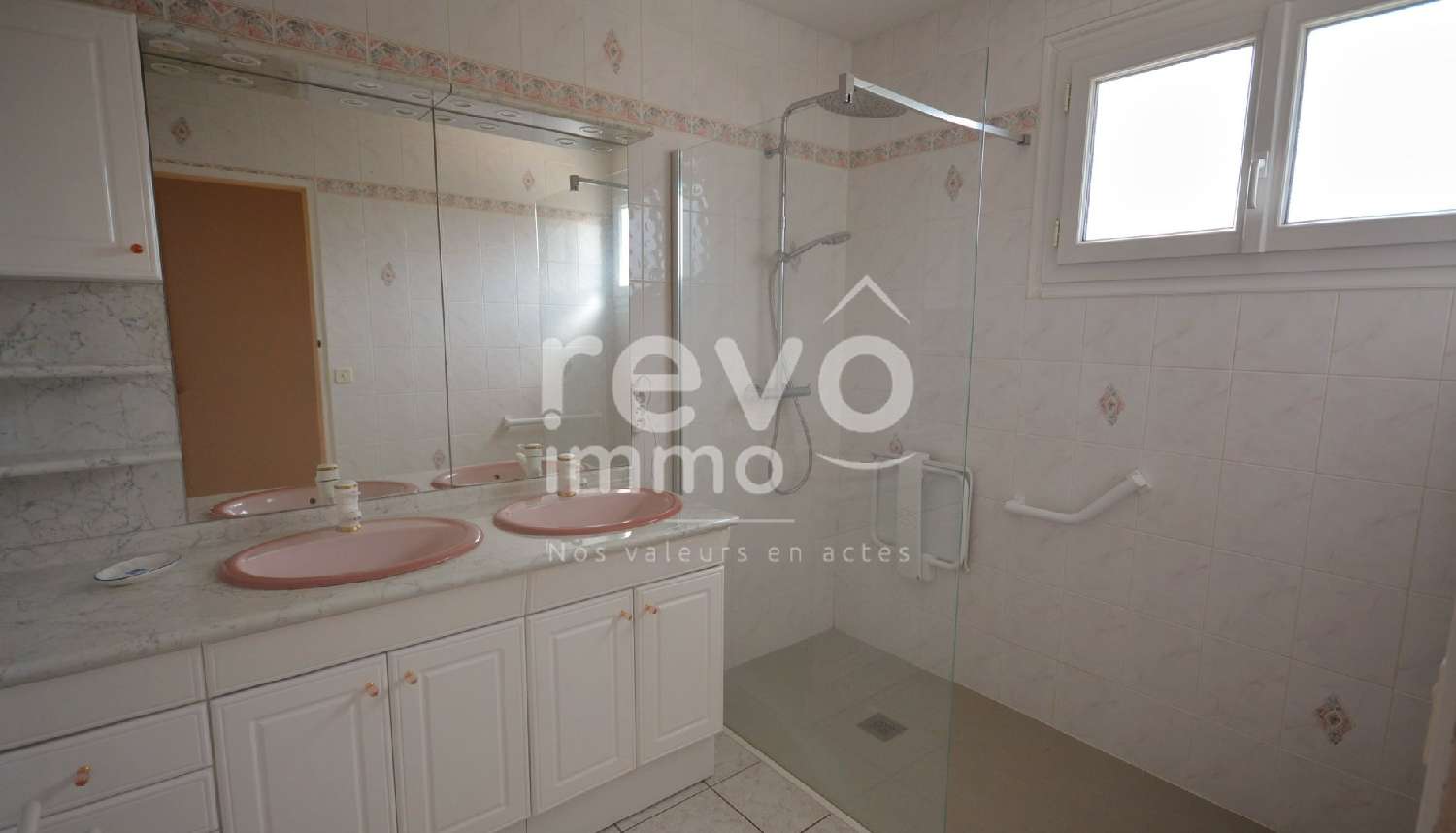  for sale house Champtoceaux Maine-et-Loire 4