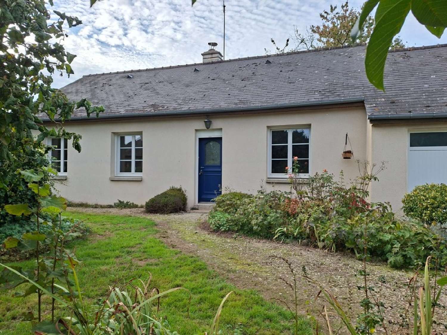  for sale house Chantrigné Mayenne 2