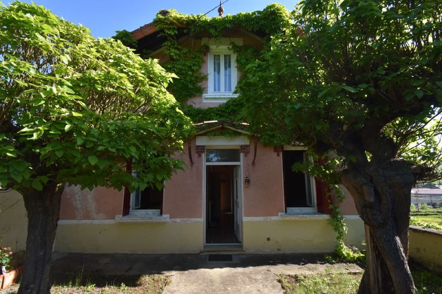 for sale house Charlieu Loire 2
