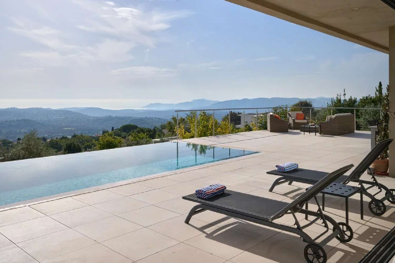  à vendre maison Châteauneuf-Grasse Alpes-Maritimes 3
