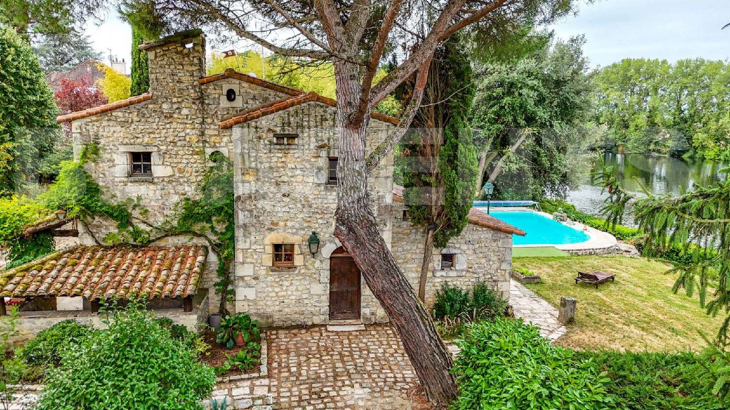 à vendre maison Châtellerault Vienne 1