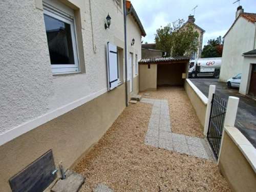Cirière Deux-Sèvres huis foto 7151203