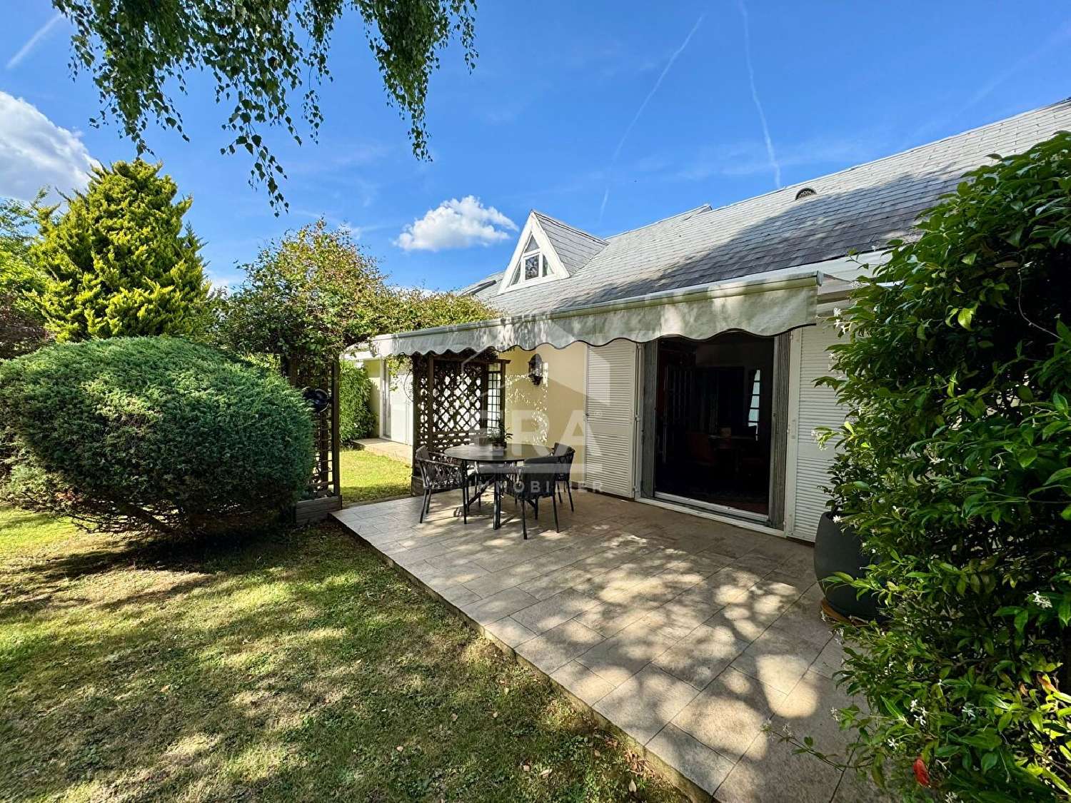 for sale house Combs-la-Ville Seine-et-Marne 1