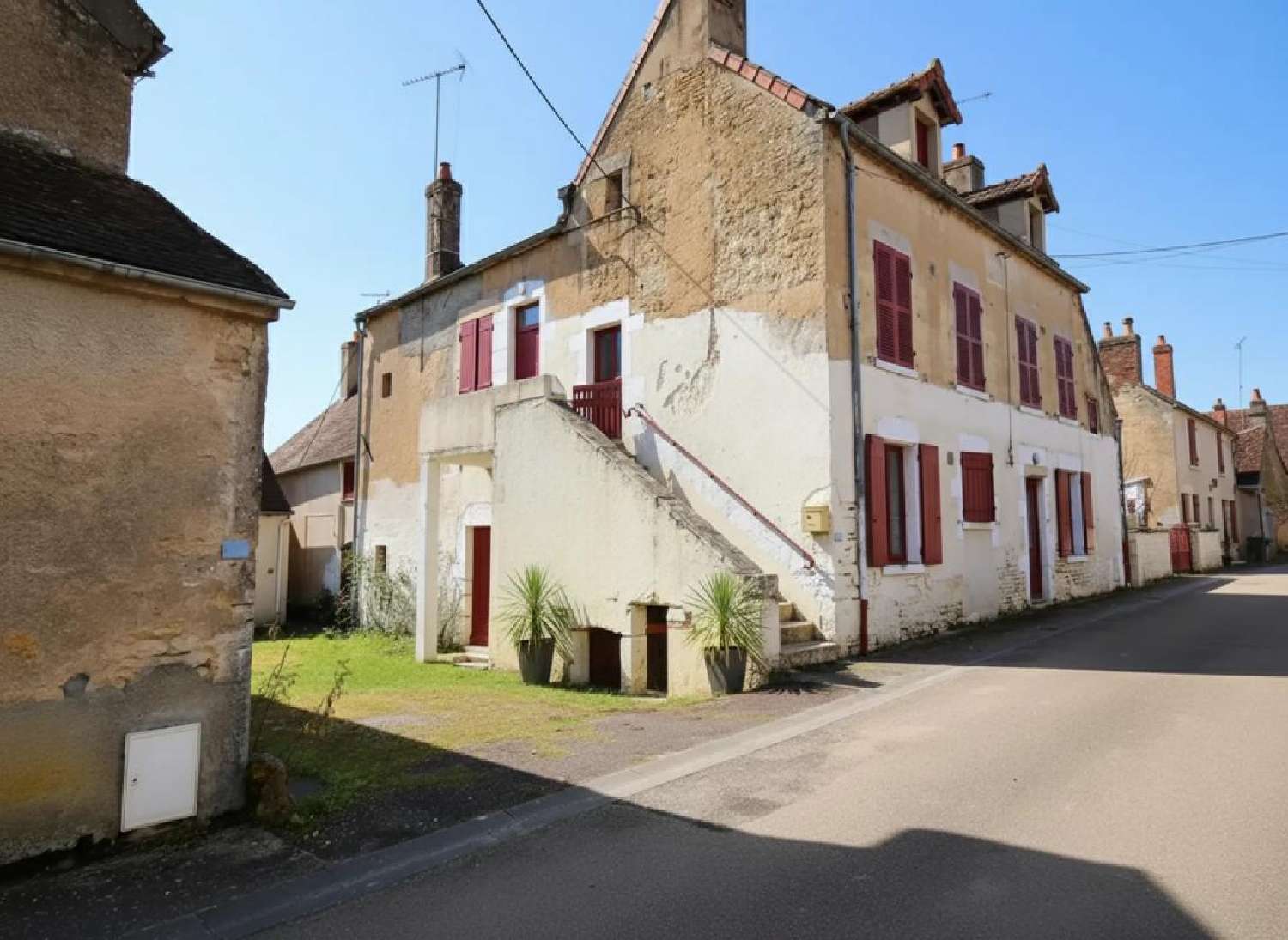  te koop huis Corvol-l'Orgueilleux Nièvre 1