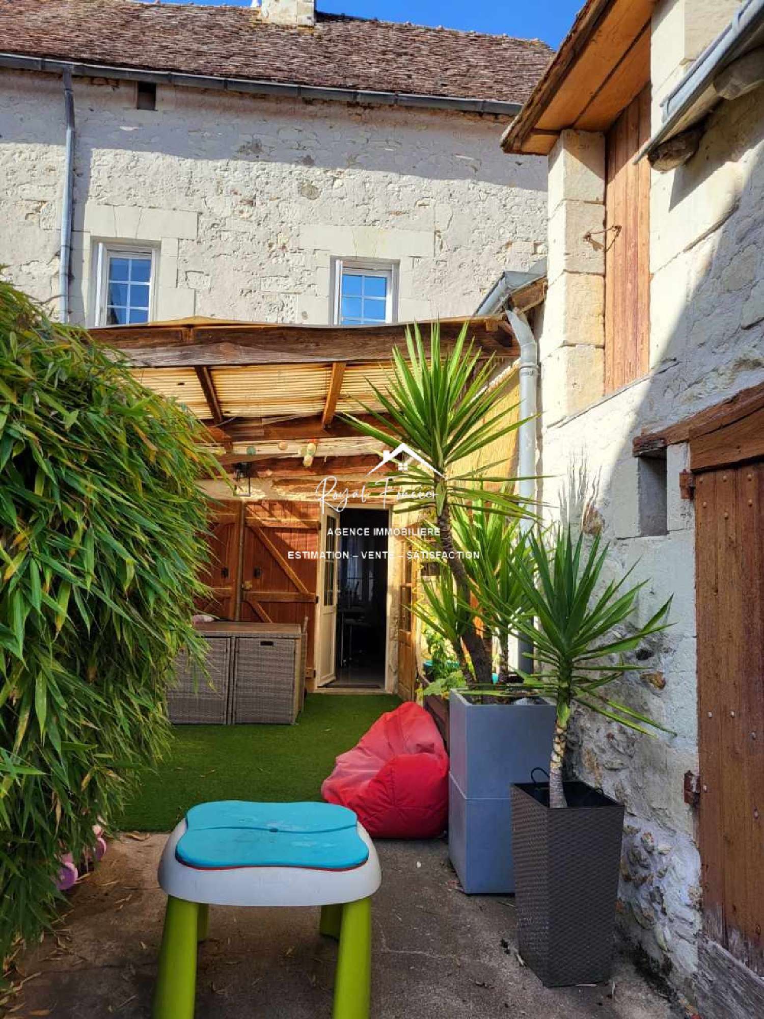  for sale house Coussay-les-Bois Vienne 1