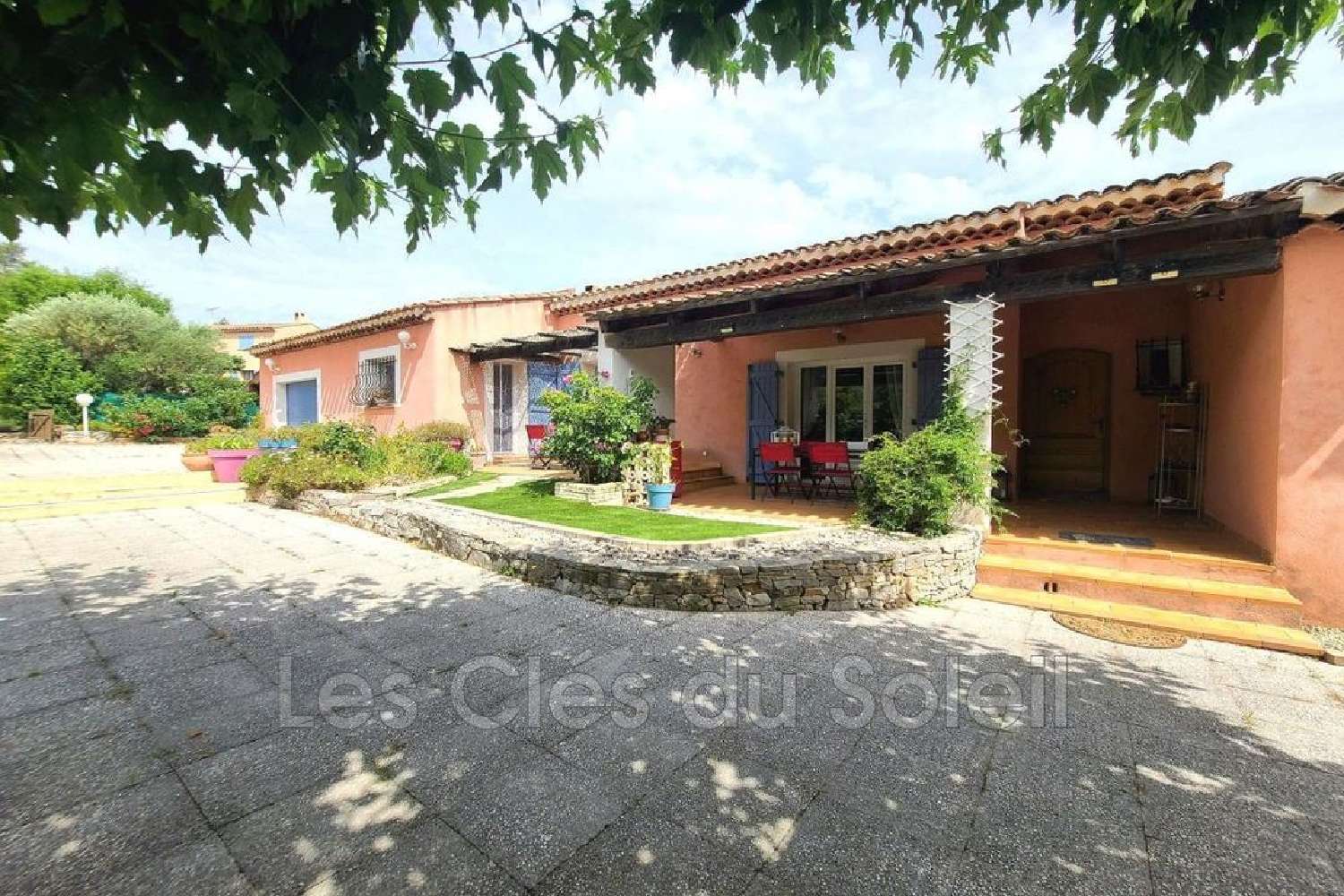  for sale house Cuers Var 1