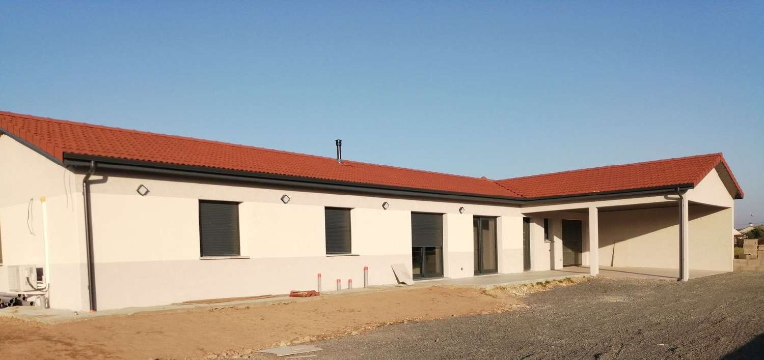  à vendre maison Lay Loire 1