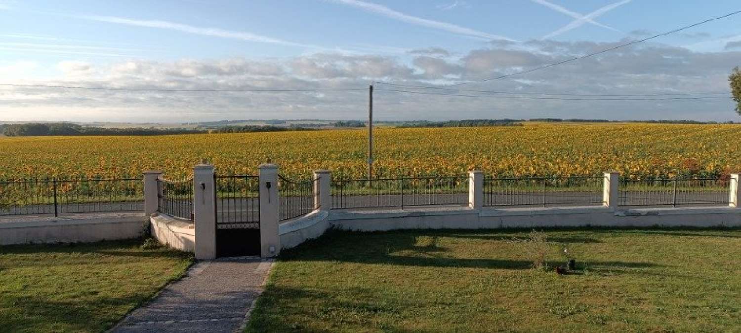 te koop huis Fontaine-Chalendray Charente-Maritime 2