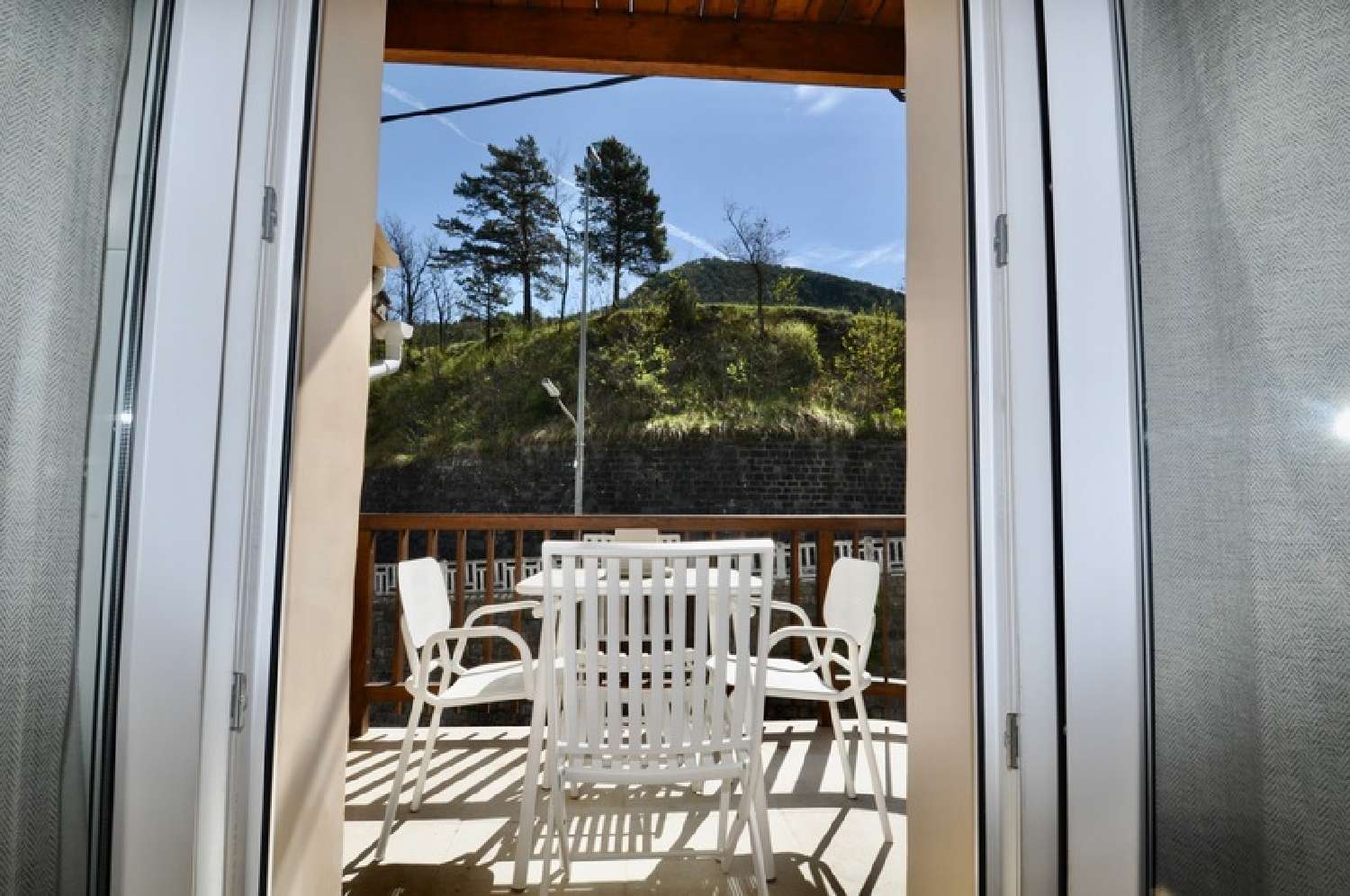  à vendre maison Guillaumes Alpes-Maritimes 5