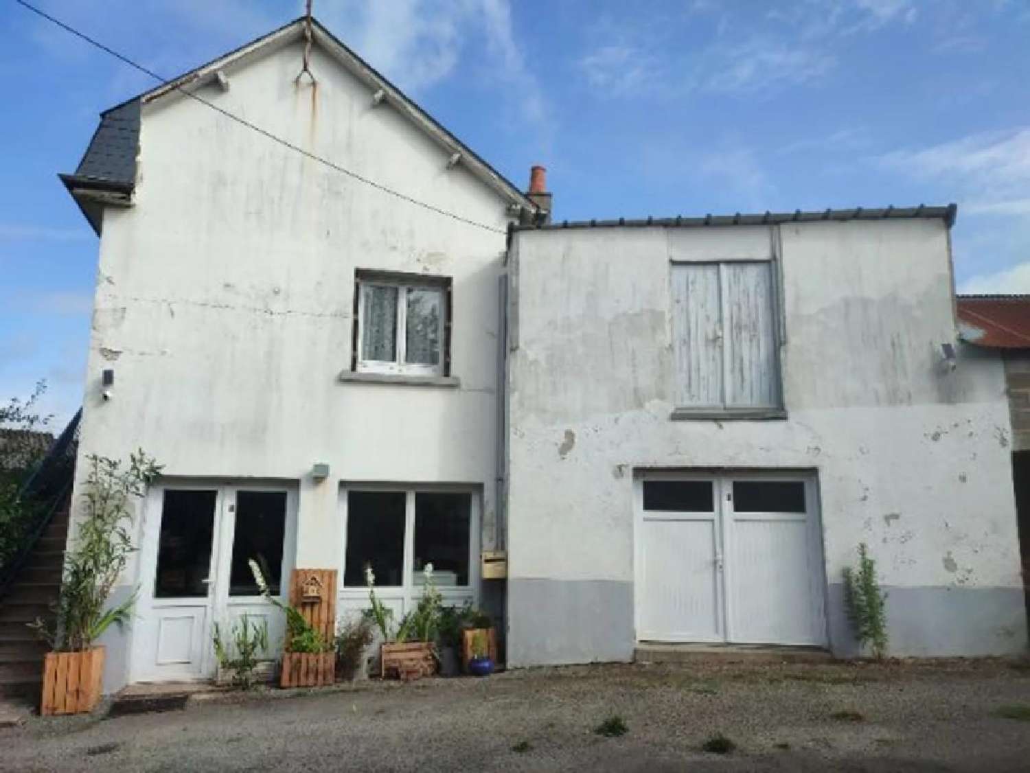  for sale house Izé Mayenne 1