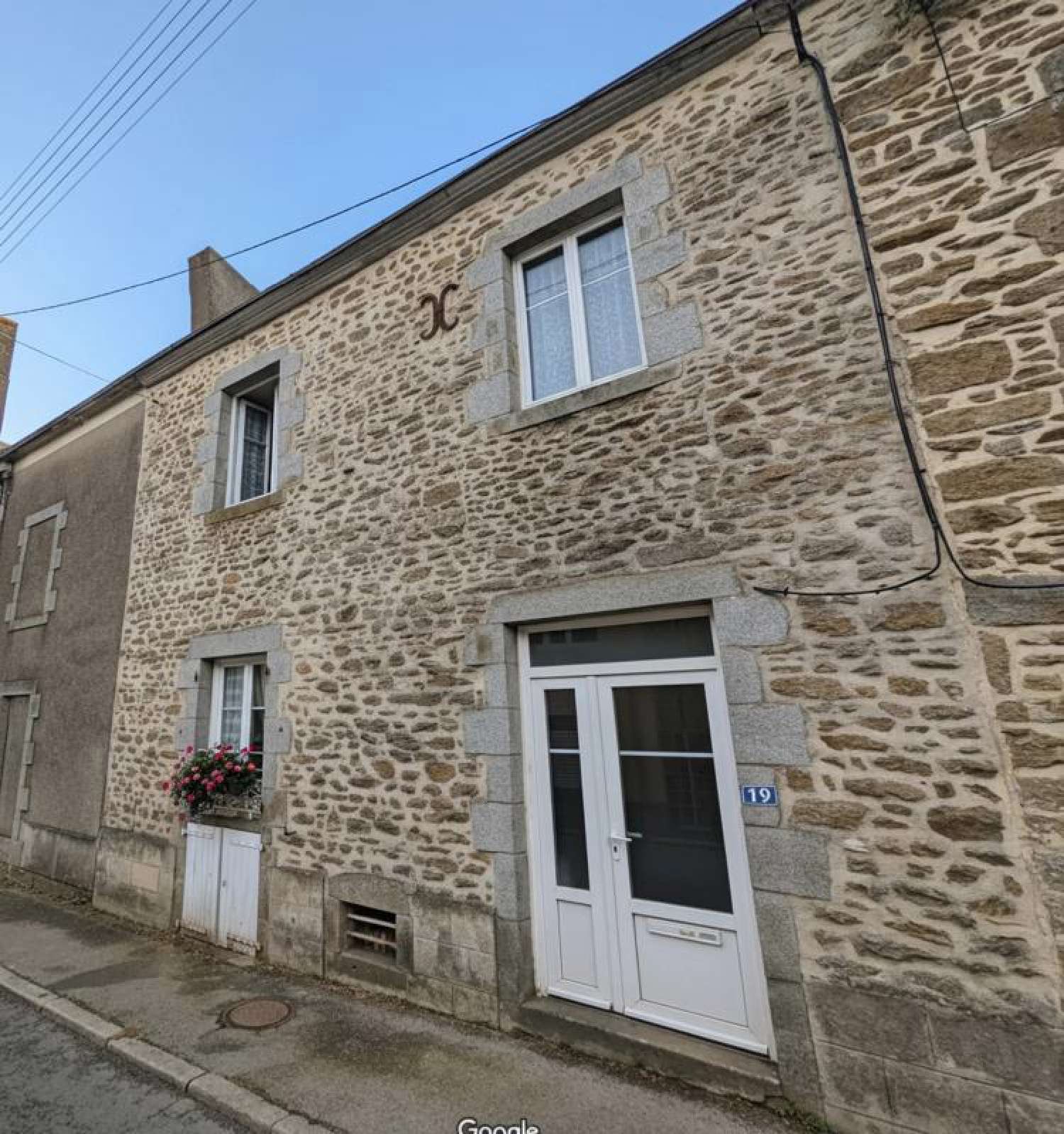  te koop huis Izé Mayenne 1