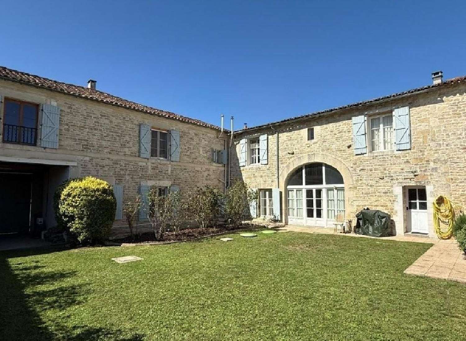  for sale house Ambérac Charente 5