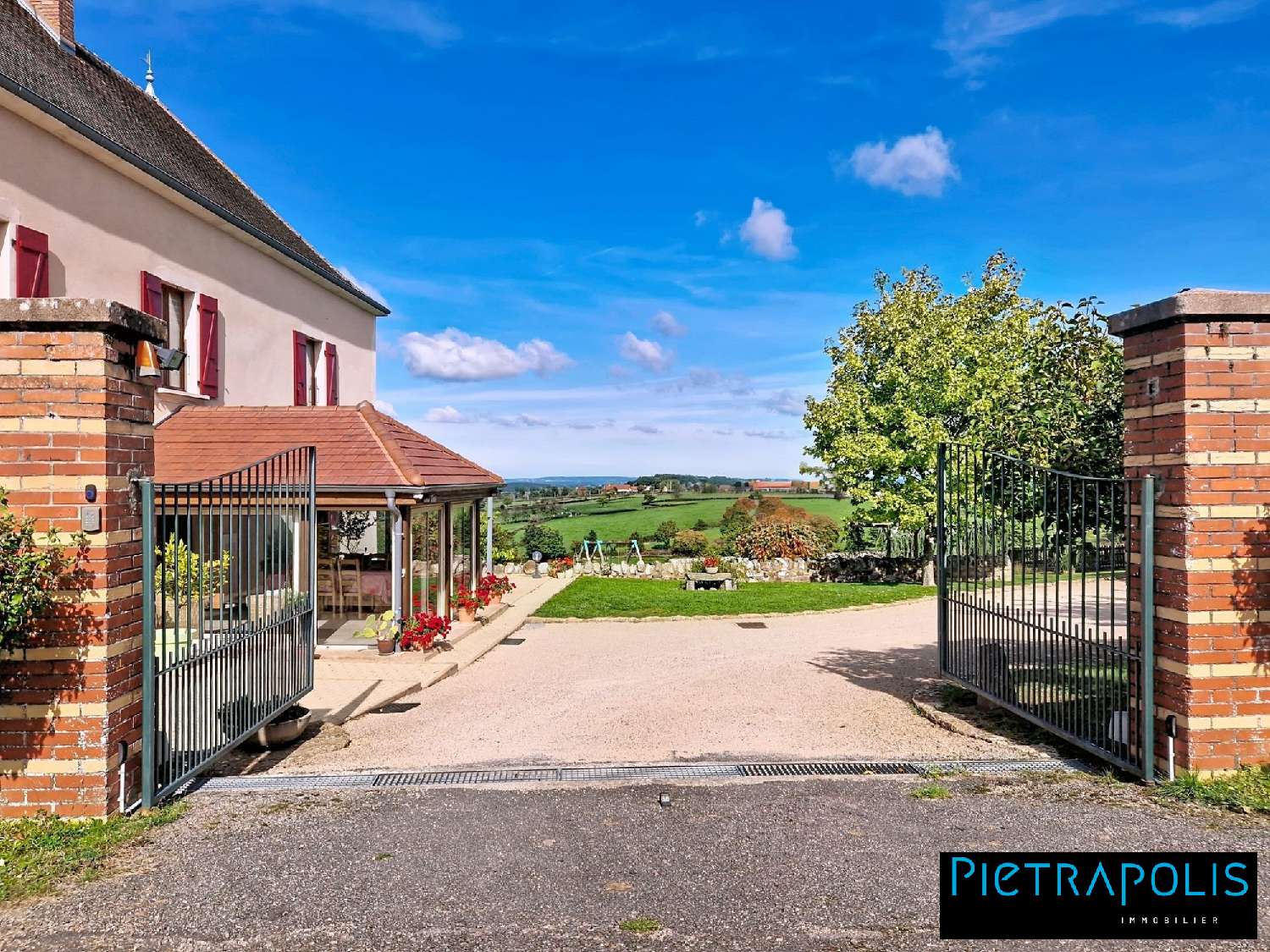  à vendre maison La Clayette Saône-et-Loire 2