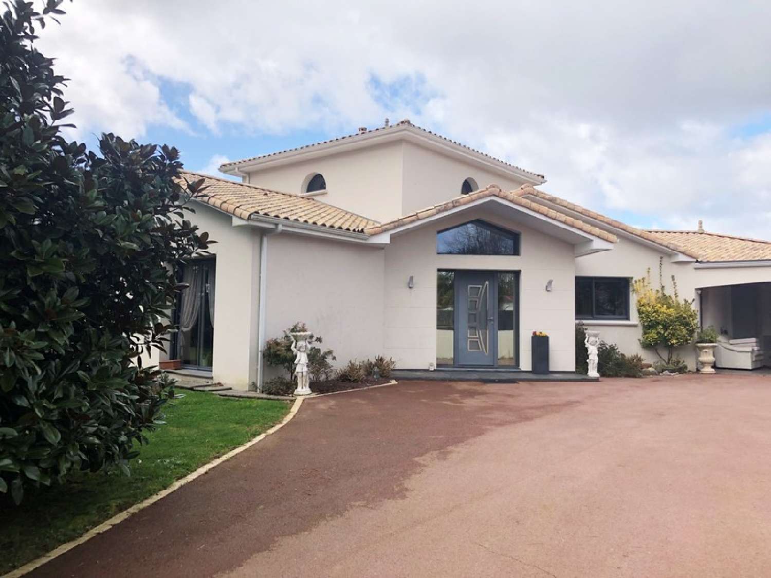  for sale house La Limouzinière Loire-Atlantique 2