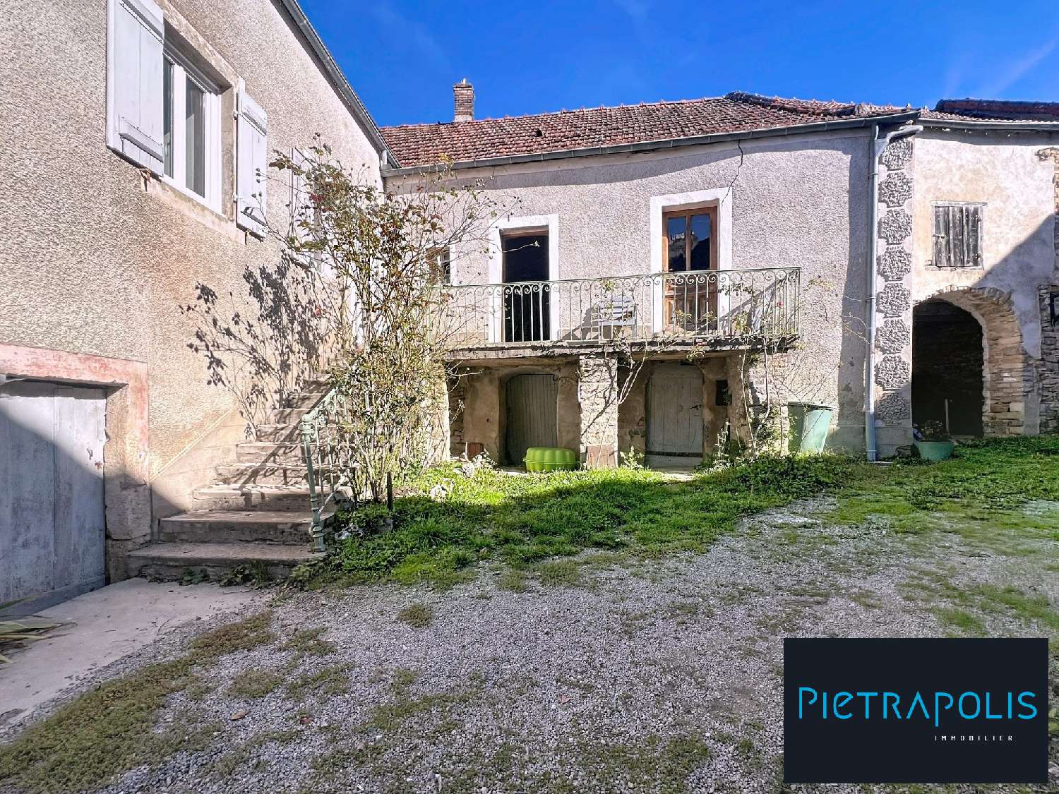  for sale house La Rochepot Côte-d'Or 1