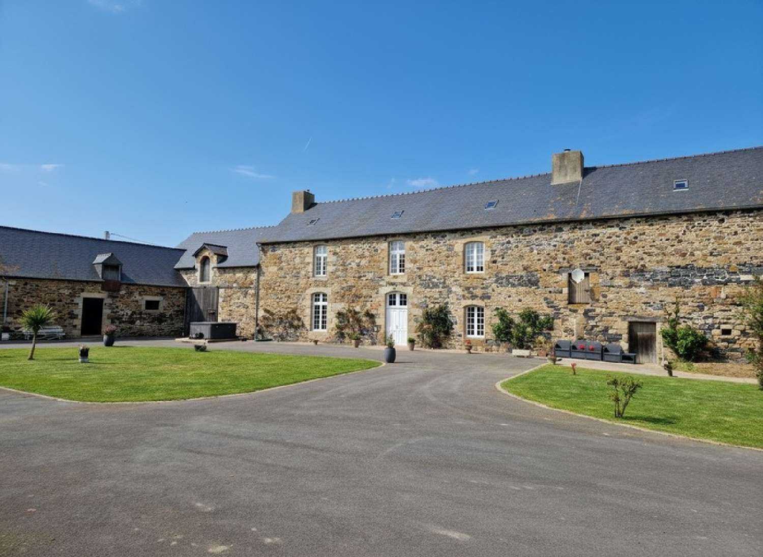  for sale house Landéhen Côtes-d'Armor 1