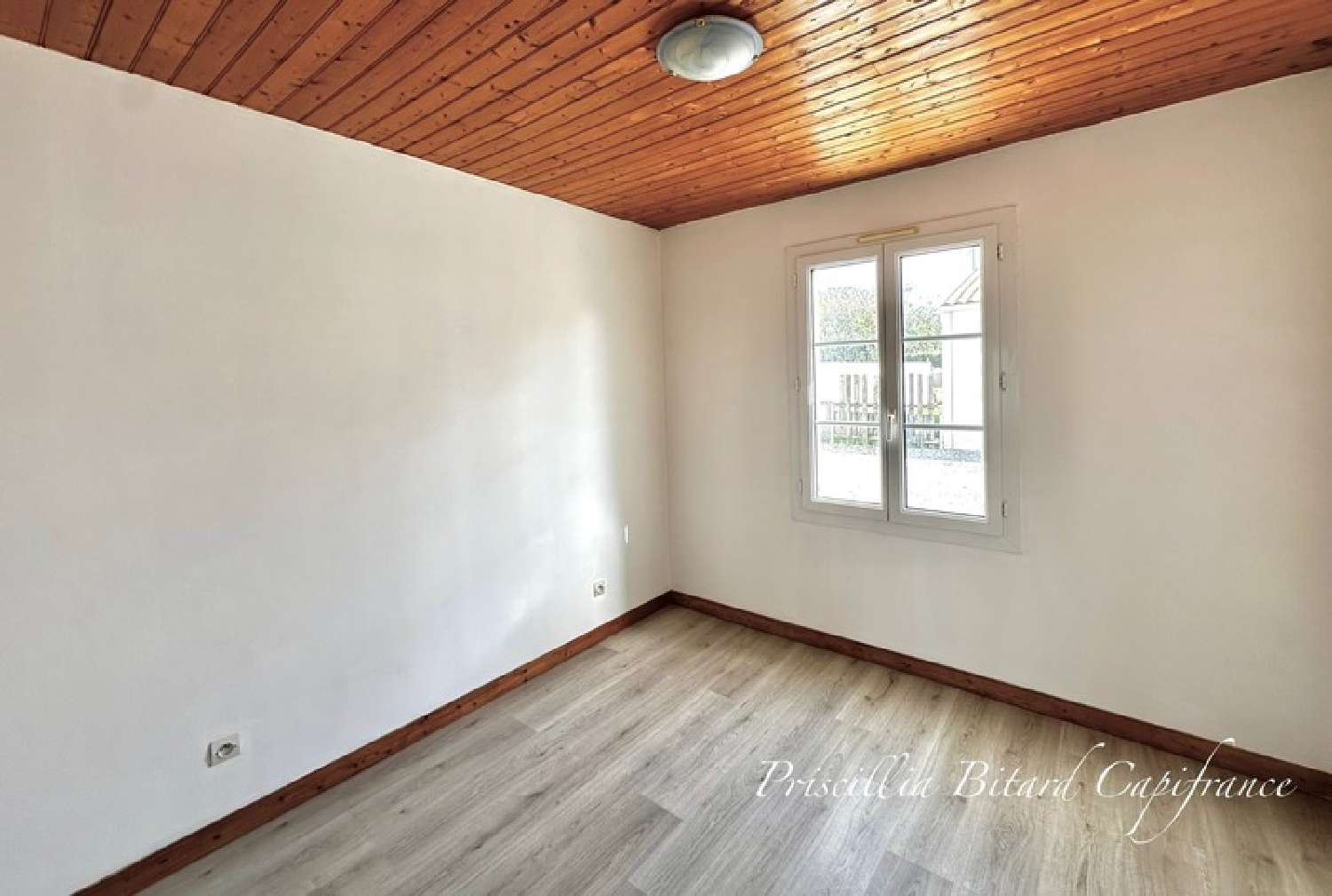  for sale house Le Thou Charente-Maritime 5