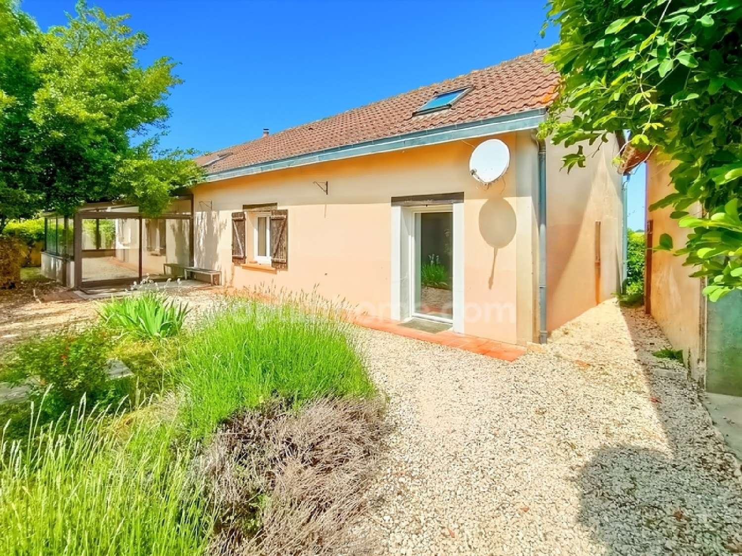  te koop huis Levet Cher 2
