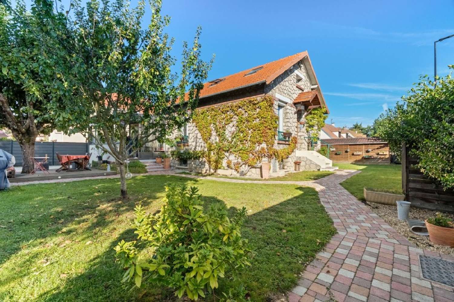  for sale house Maurecourt Yvelines 4