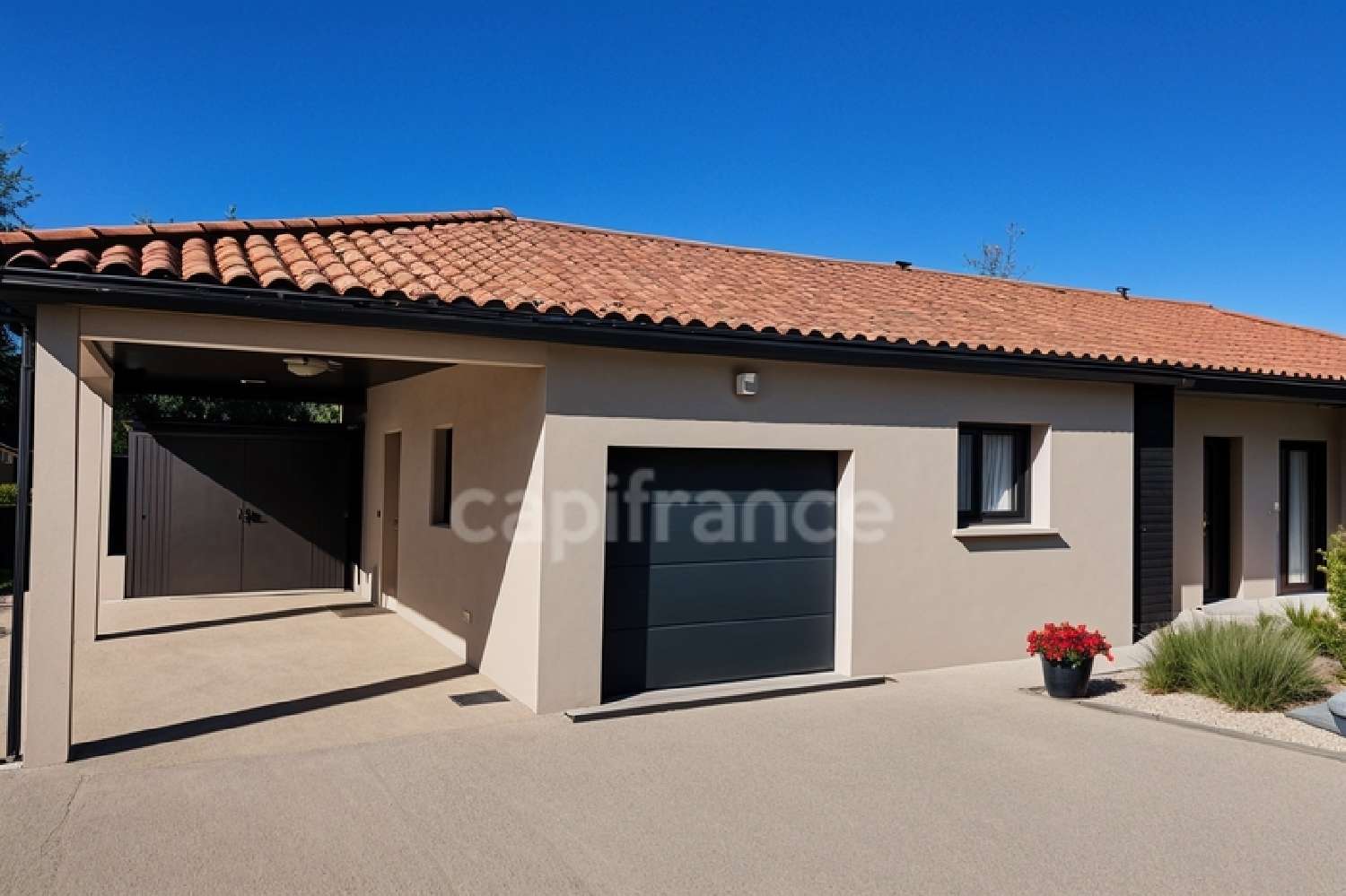  for sale house Maurs Cantal 3