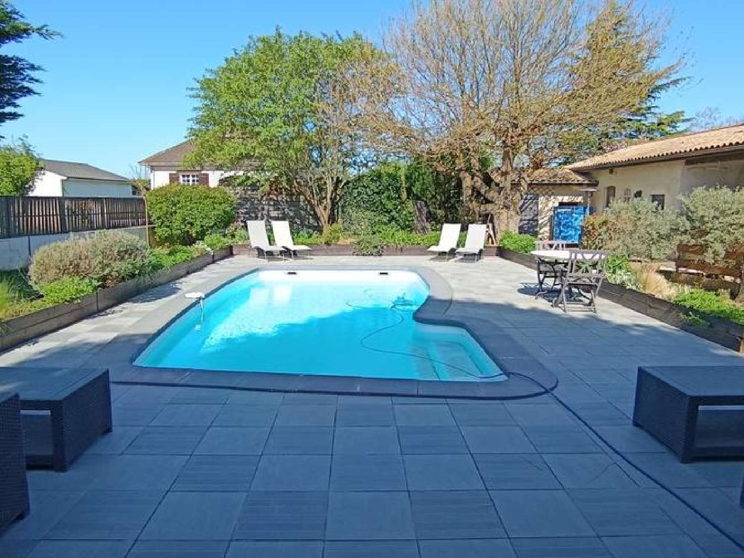  à vendre maison Ménesplet Dordogne 1