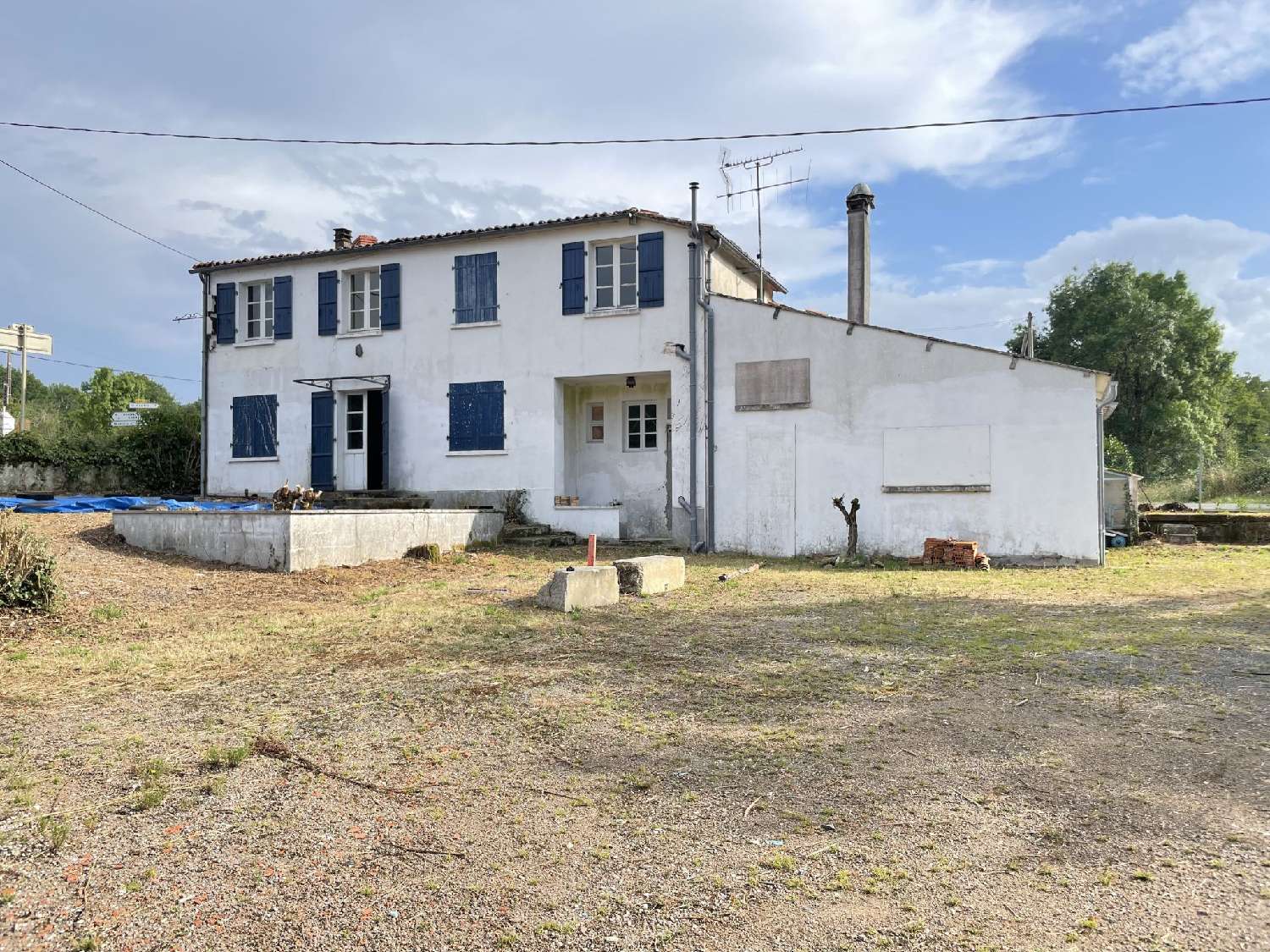  for sale house Boutiers-Saint-Trojan Charente 1