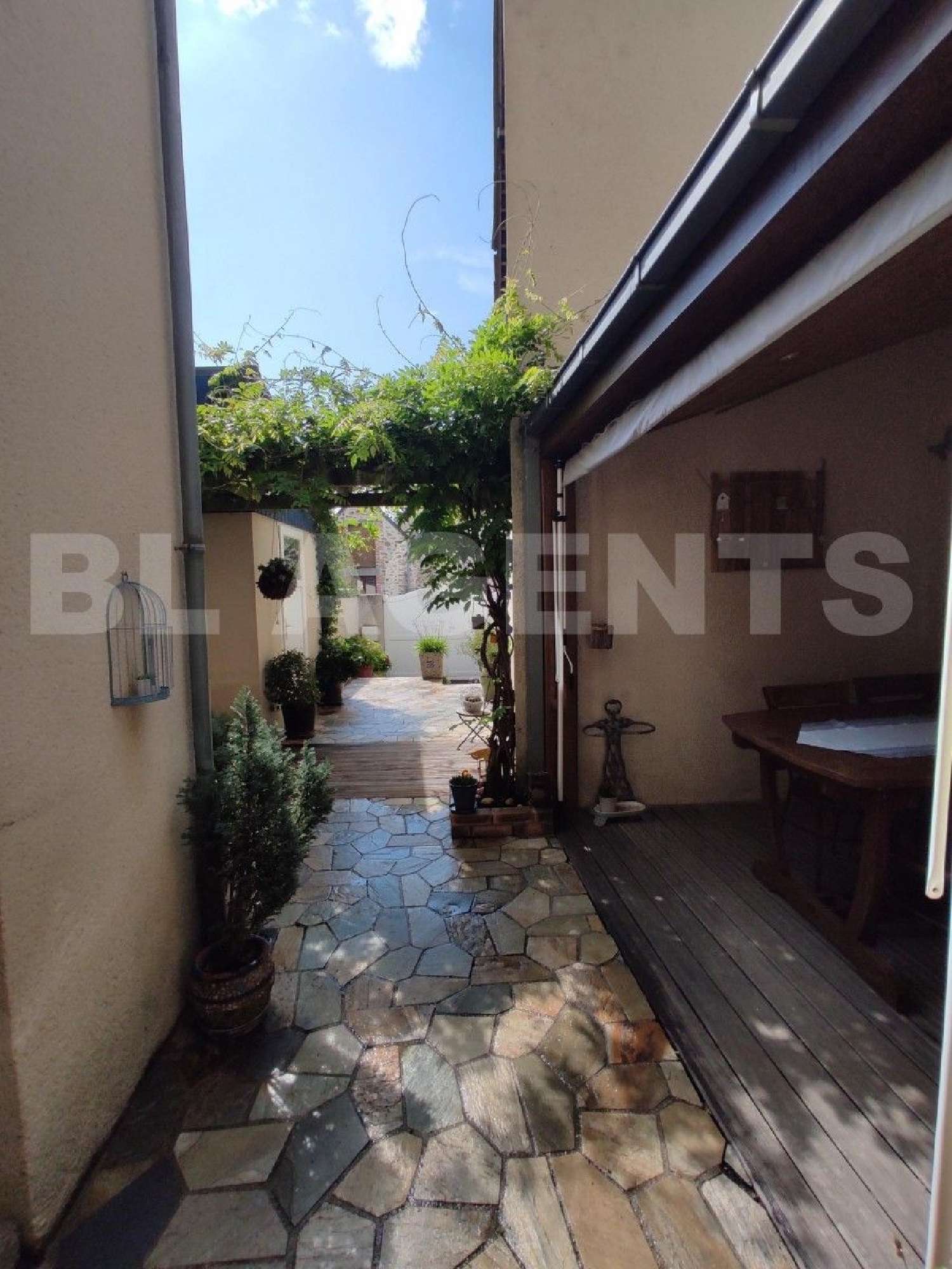  for sale house Montsûrs Mayenne 1