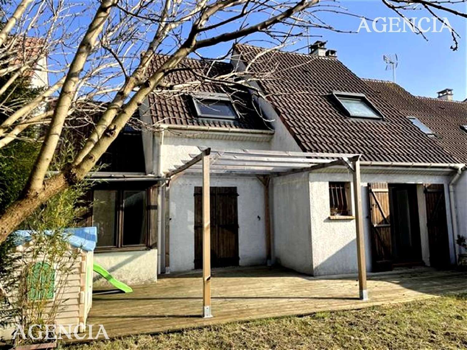  te koop huis Le Pin Seine-et-Marne 1