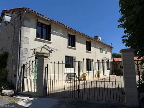 Nanteuil-en-Vallée Charente house foto 7151705