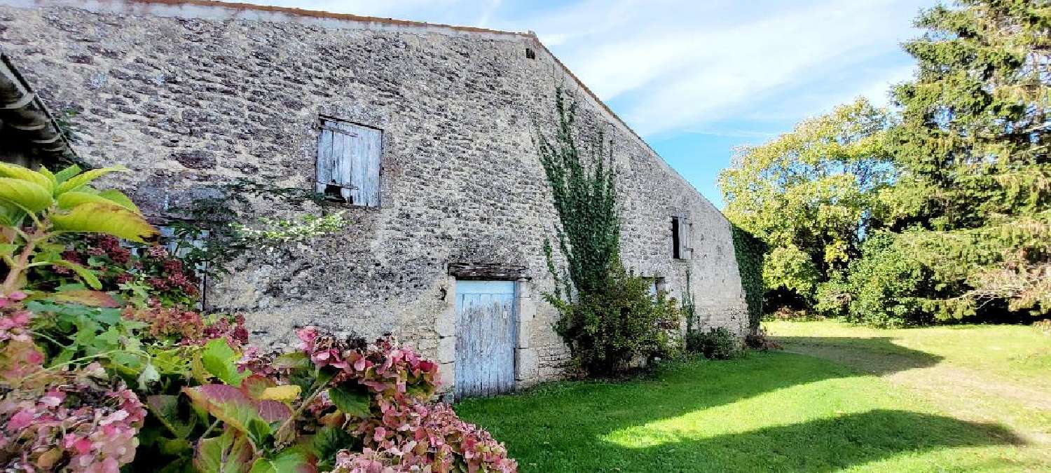  te koop huis Néré Charente-Maritime 3