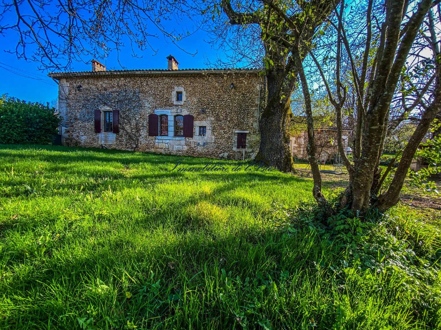 te koop huis Neuvic Dordogne 1
