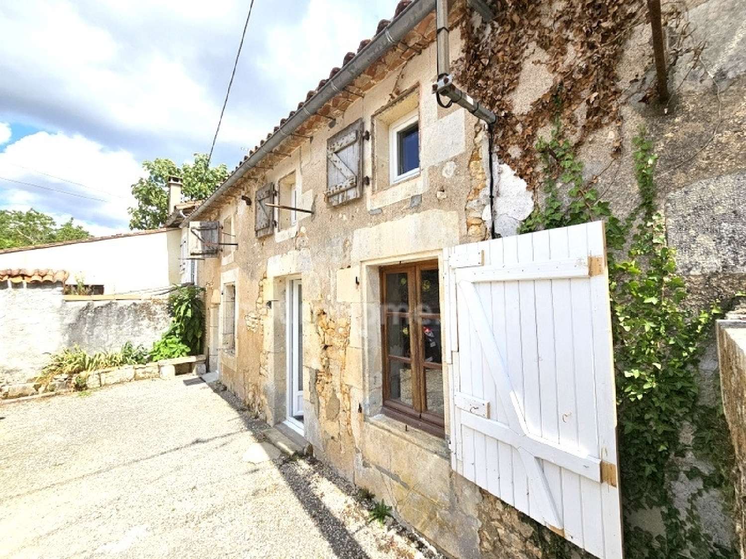  à vendre maison Rivières Charente 8