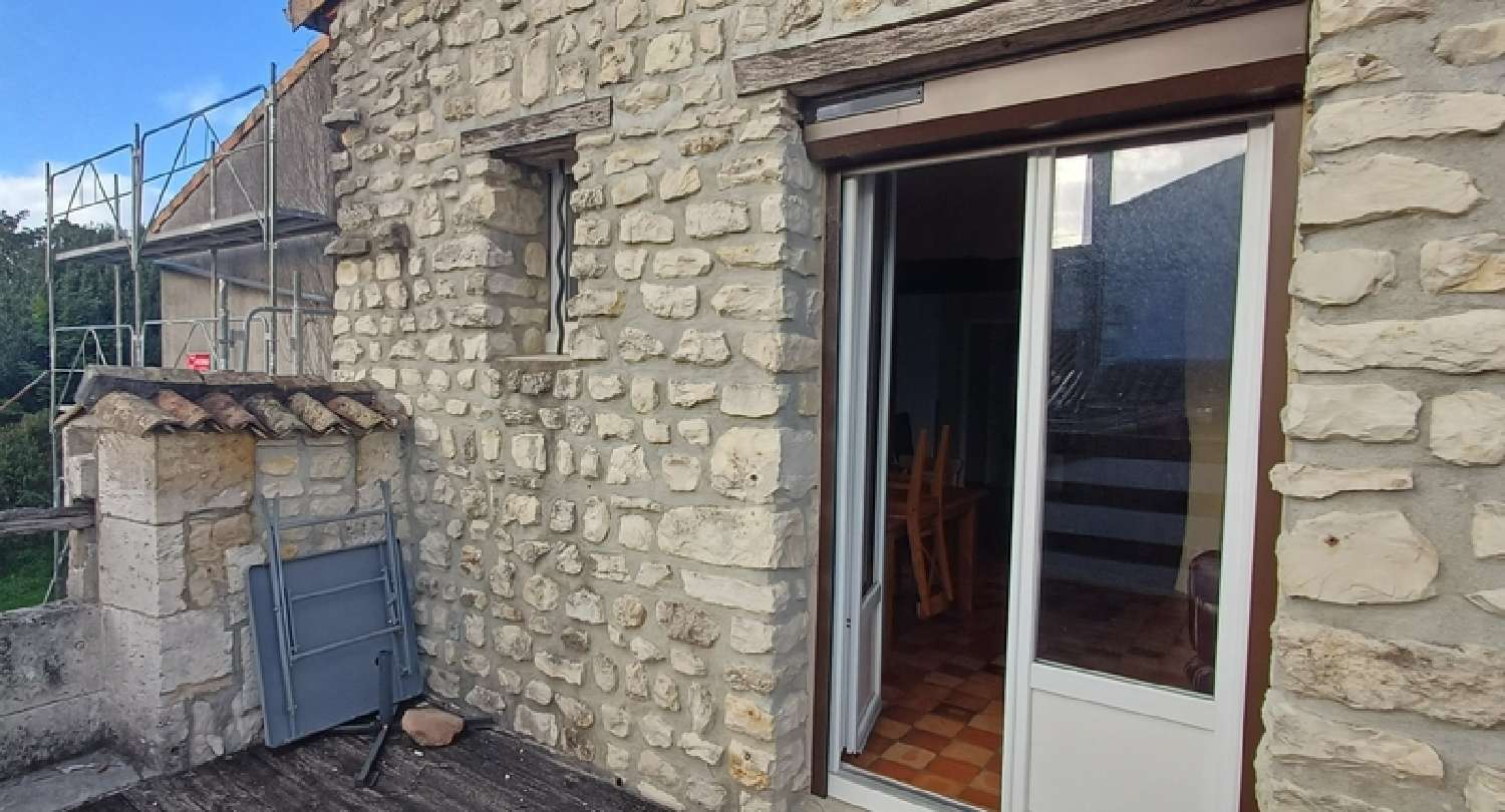à vendre maison Ruelle-sur-Touvre Charente 2