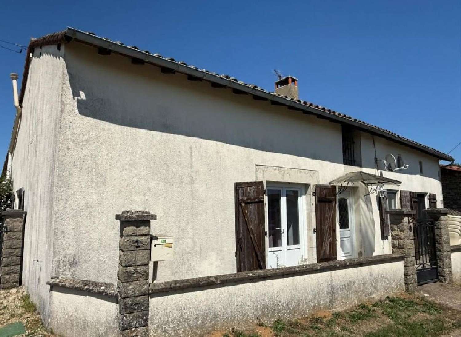  te koop huis Ruffec Charente 2