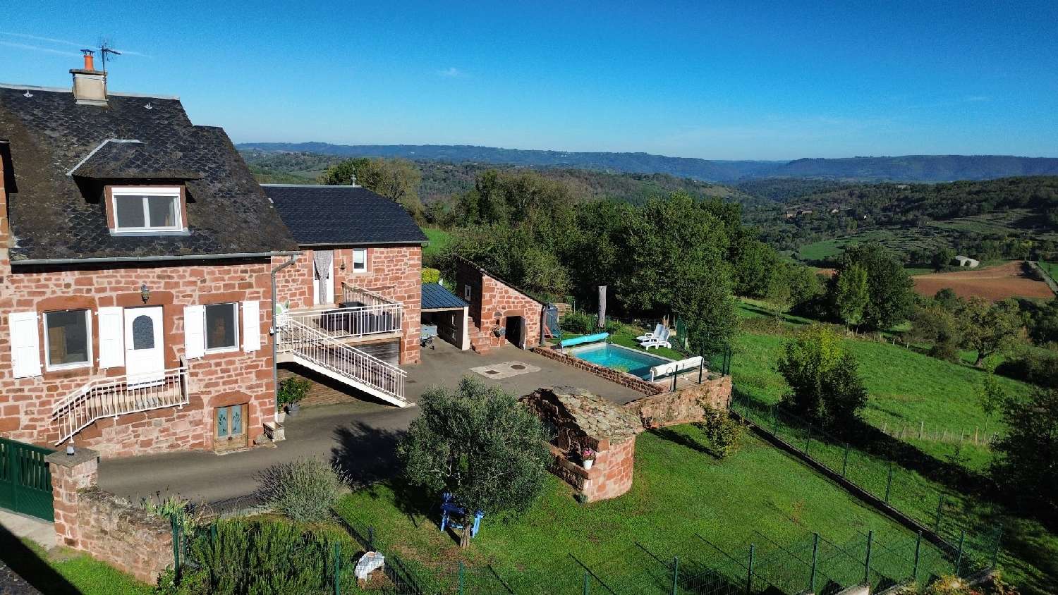 te koop huis Saint-Christophe-Vallon Aveyron 1
