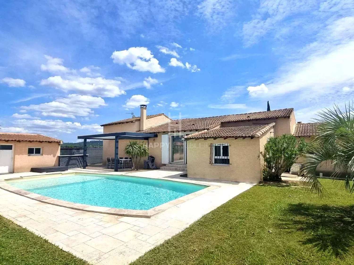  te koop huis Saint-Étienne-du-Grès Bouches-du-Rhône 1