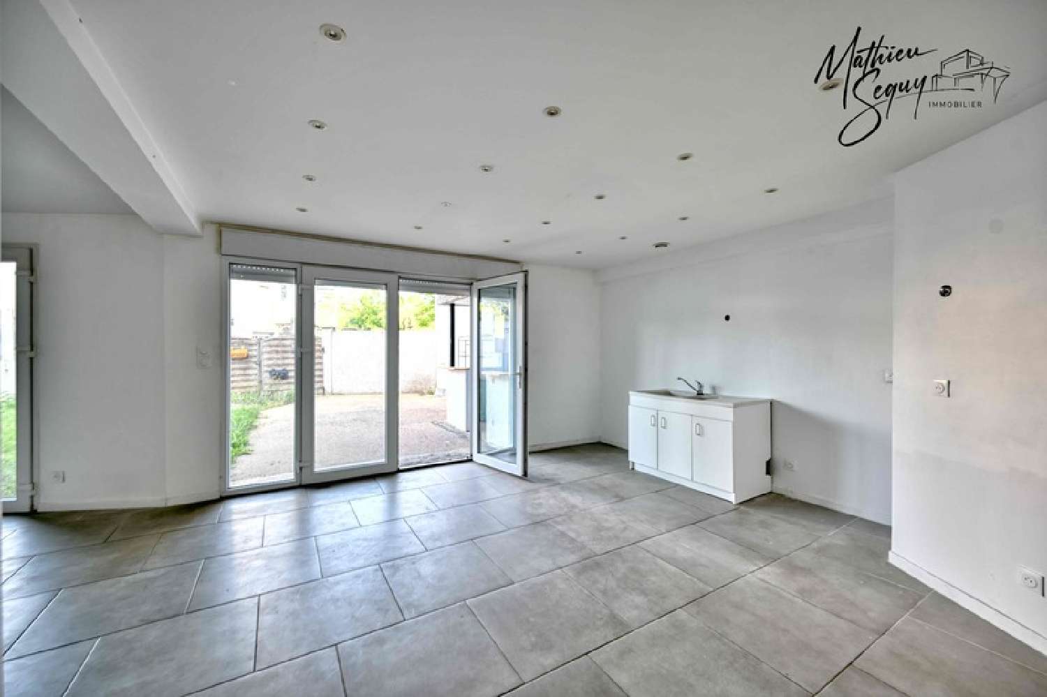  for sale house Saint-Genis-Laval Rhône 8