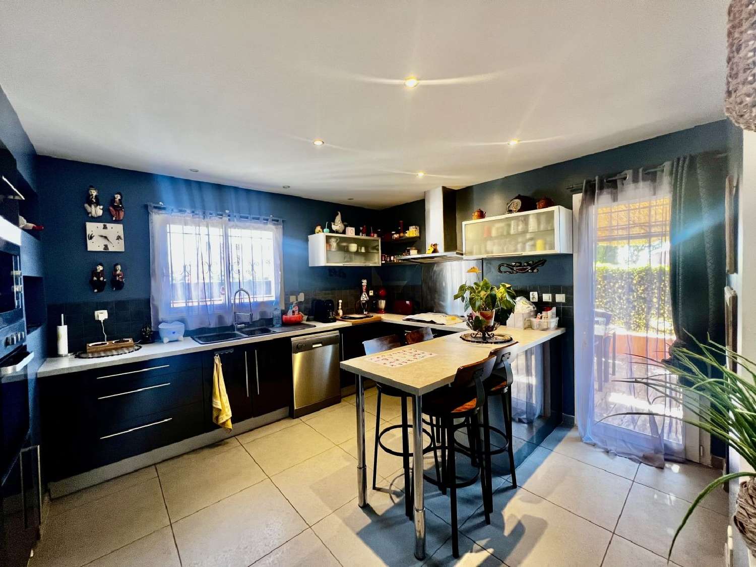  for sale house Saint-Gilles Gard 2