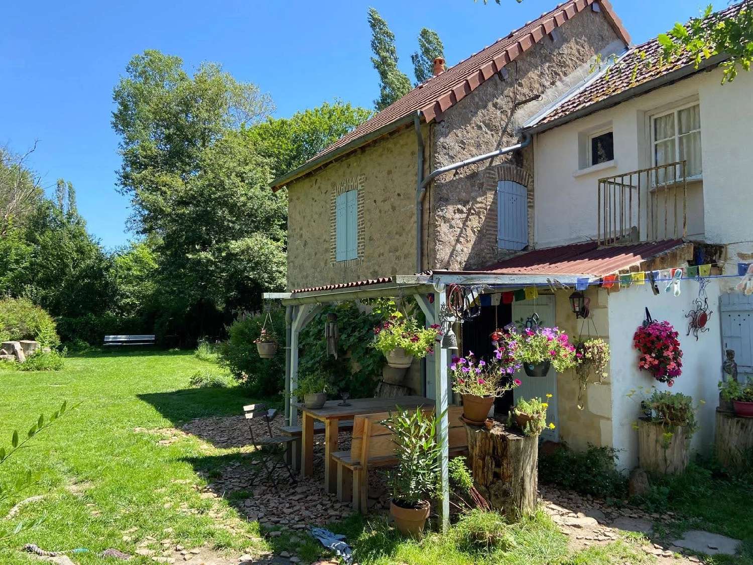 en venta casa Saint-Honoré-Les-Bains Nièvre 3