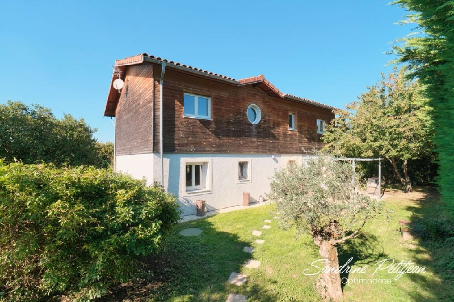 en venta casa Saint-Jean-de-Thurigneux Ain 2