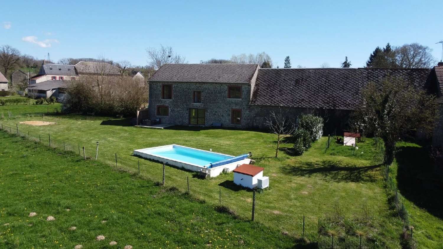  à vendre maison Saint-Priest-la-Plaine Creuse 2