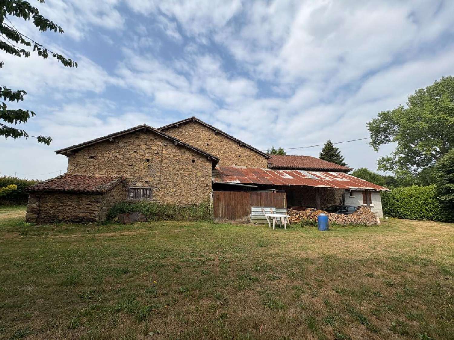 à vendre maison Saint-Priest-sous-Aixe Haute-Vienne 1