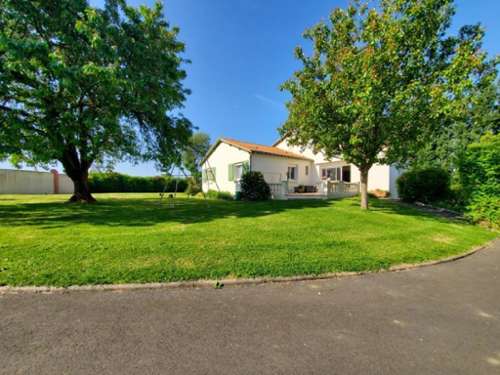 Saint-Quentin-en-Mauges Maine-et-Loire house foto 7153823