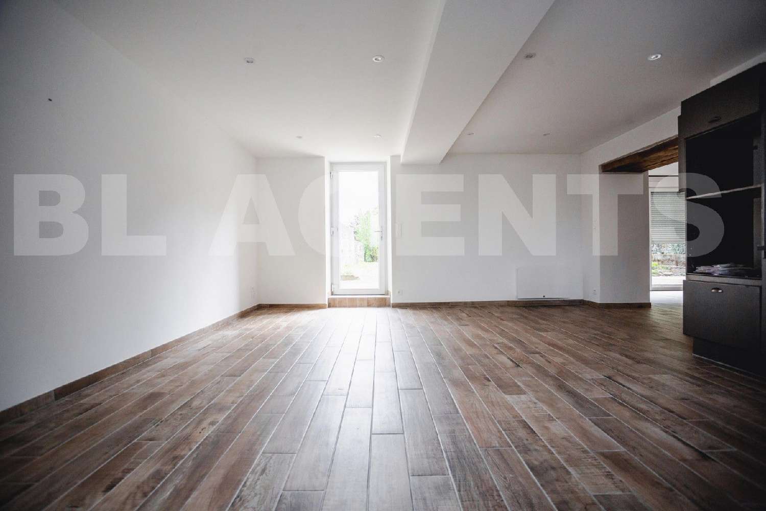  for sale house Saint-Rémy-de-Sillé Sarthe 1