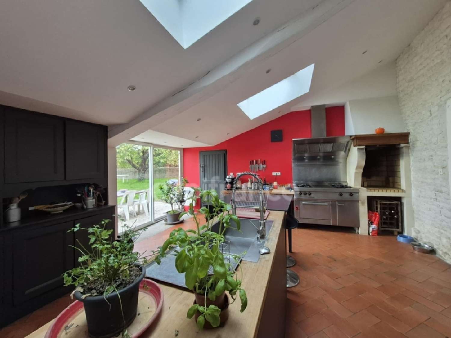  for sale house Saint-Saturnin-du-Bois Charente-Maritime 4