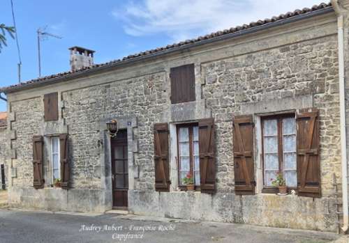 Saint-Savinien Charente-Maritime house foto 7159071
