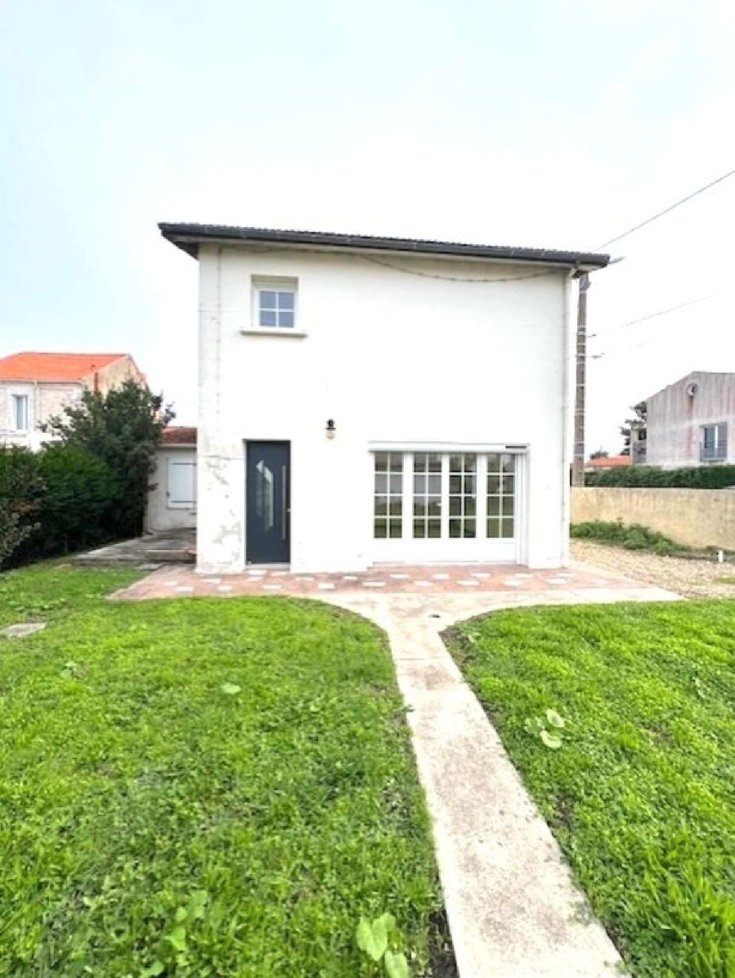 à vendre maison Saintes Charente-Maritime 2