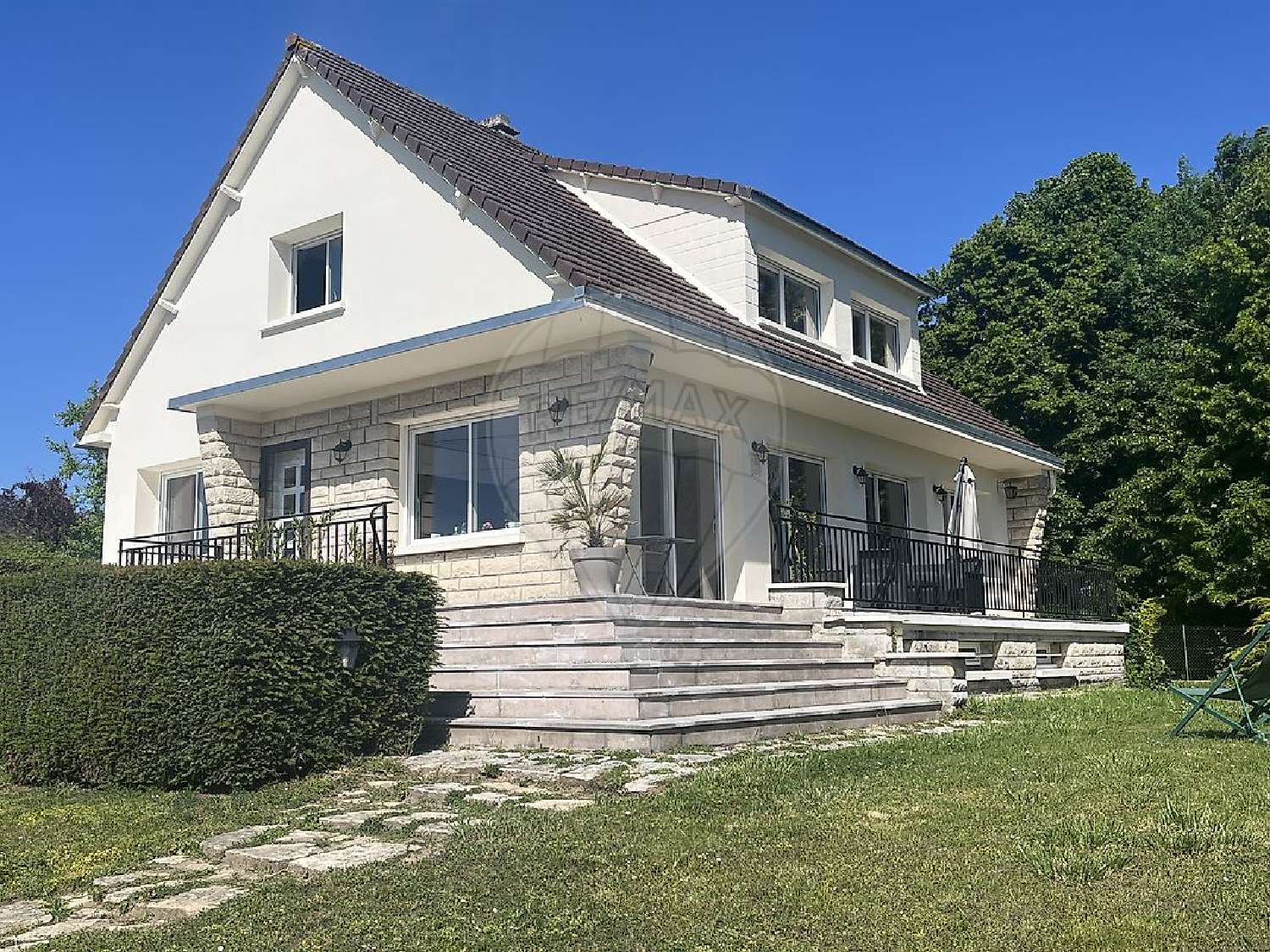  for sale house Senlis Oise 1