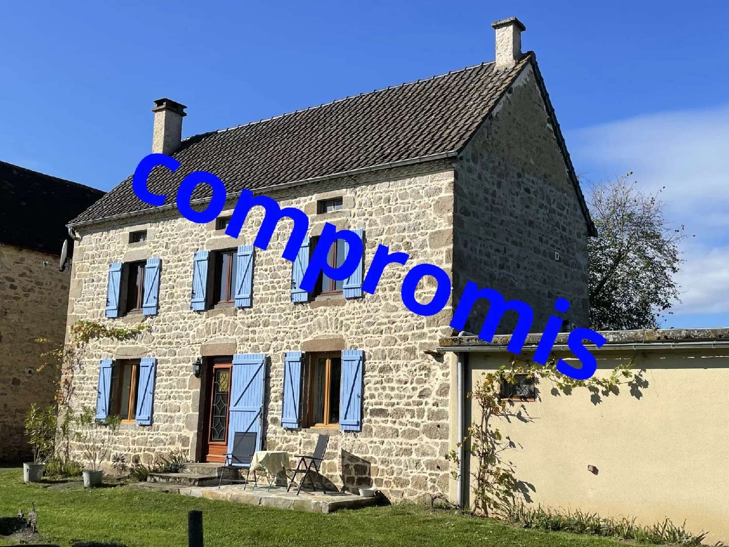house for sale Servant, Puy-de-Dôme ( Auvergne-Rhône-Alpes) picture 2